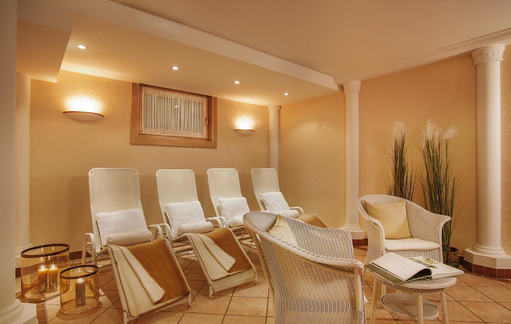 Villa Haidacher Relax & Lifestyle Apartments Zell am Ziller Rum bild